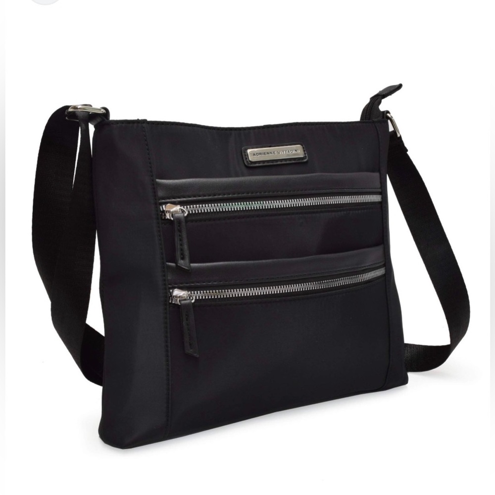 Ladies NWT Black Crossbody Bag Adrienne Vittadini